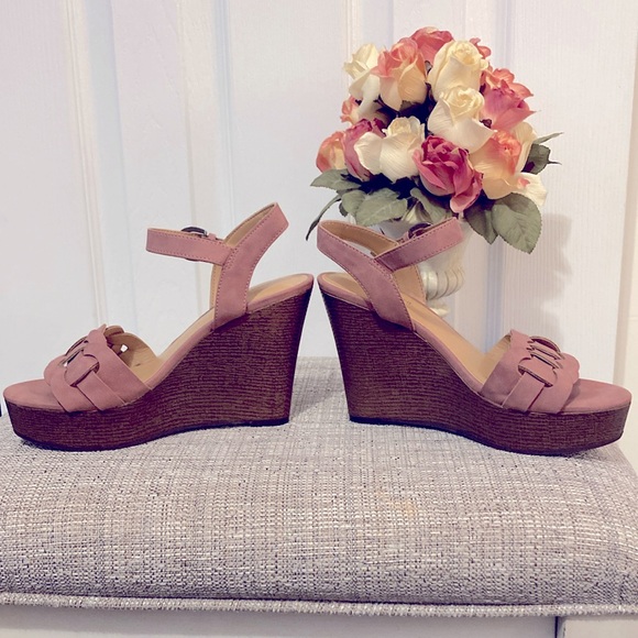 Indigo rd. Size 5.5 dusty rose pink wedge sandals - Picture 3 of 4